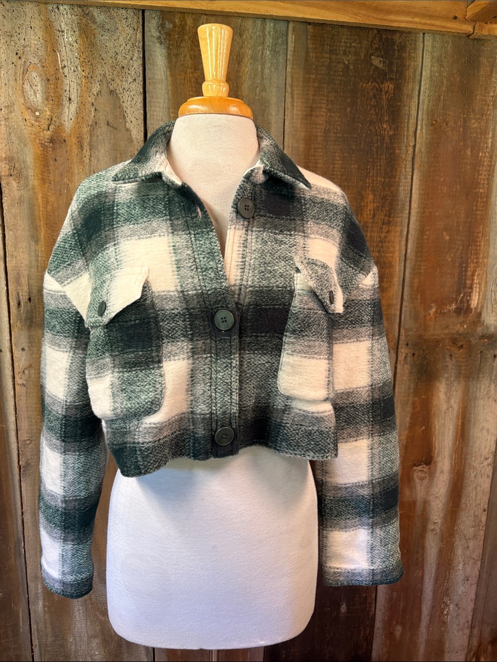 NWT Lovers and Friends Roxy OVERSIZED Cropped Green Plaid Shacket fits up to med
